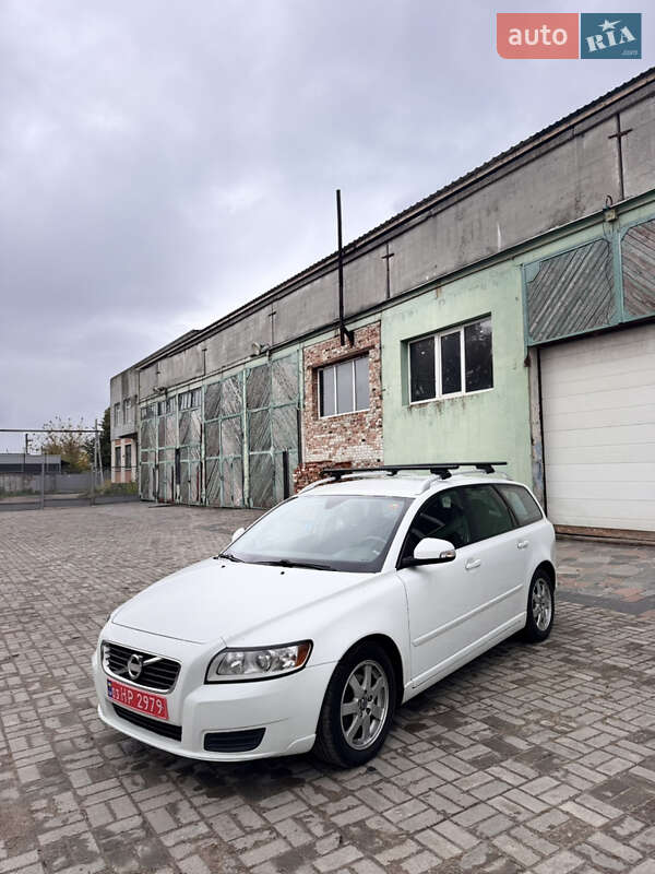Универсал Volvo V50 2012 в Сумах фото 24 Универсал Volvo V50 2012 в Сумах