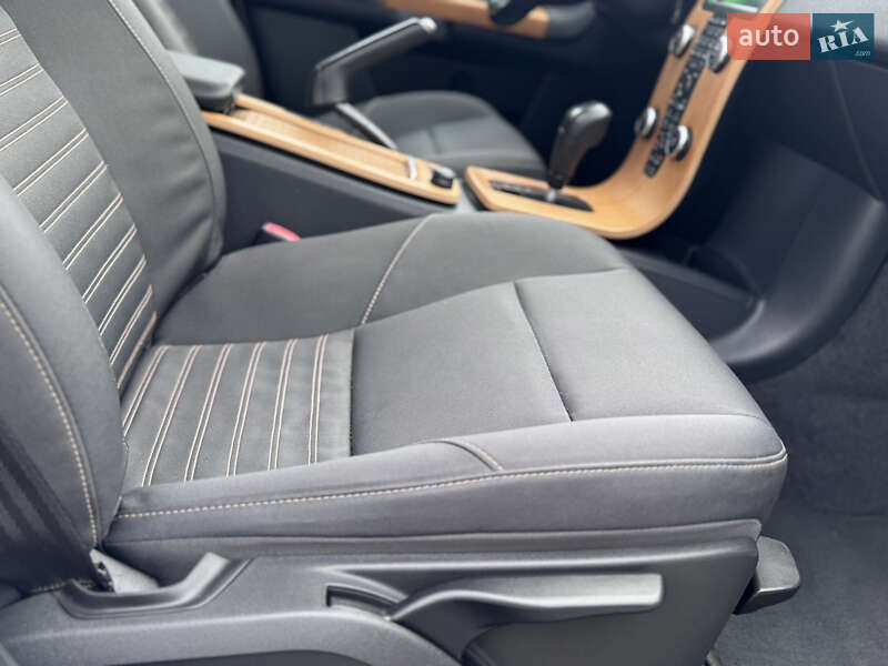 Універсал Volvo V50 2011 в Києві