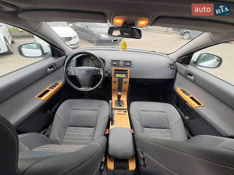 Універсал Volvo V50 2011 в Києві