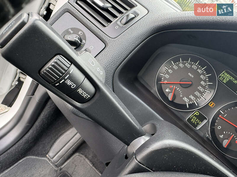 Універсал Volvo V50 2011 в Києві