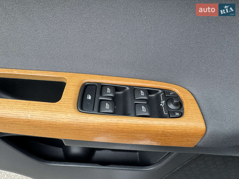 Універсал Volvo V50 2011 в Києві