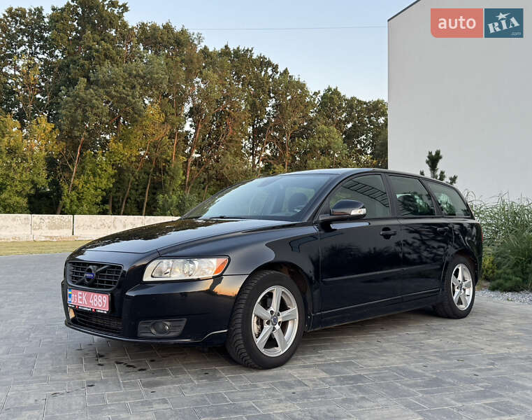 Универсал Volvo V50 2010 в Луцке фото 3 Универсал Volvo V50 2010 в Луцке