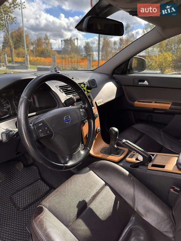 Volvo V50 2011