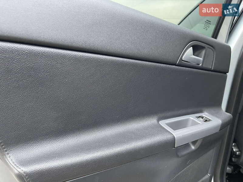 Универсал Volvo V50 2008 в Ахтырке