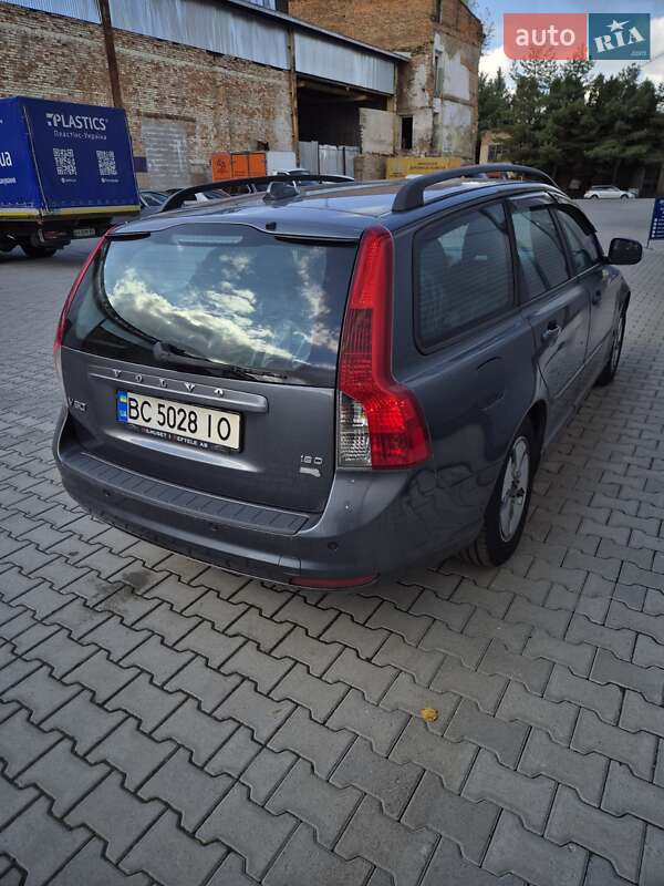 Универсал Volvo V50 2010 в Львове