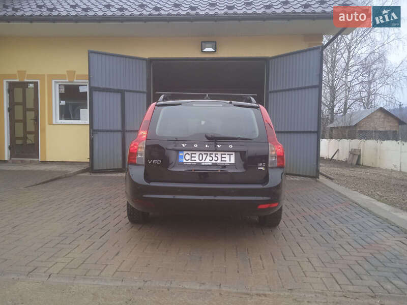 Универсал Volvo V50 2010 в Черновцах
