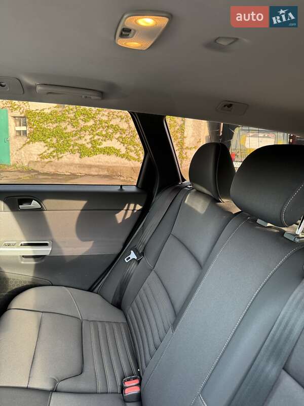 Универсал Volvo V50 2012 в Киеве