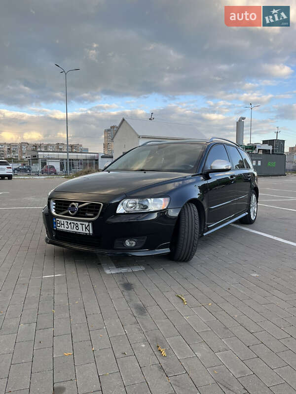 Универсал Volvo V50 2011 в 