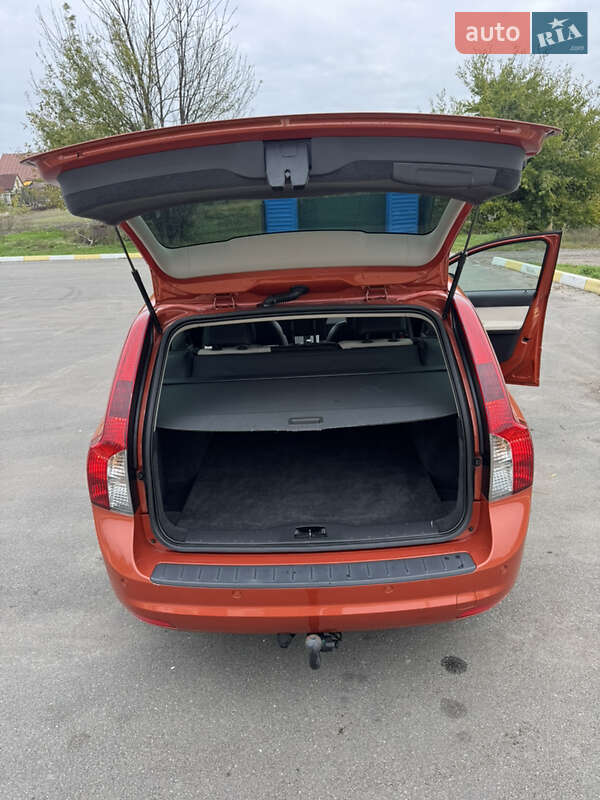 Універсал Volvo V50 2012 в Ірпені