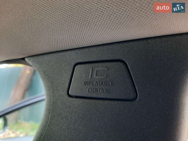 Універсал Volvo V50 2010 в Полтаві