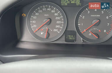 Універсал Volvo V50 2010 в  фото 4 Універсал Volvo V50 2010 в