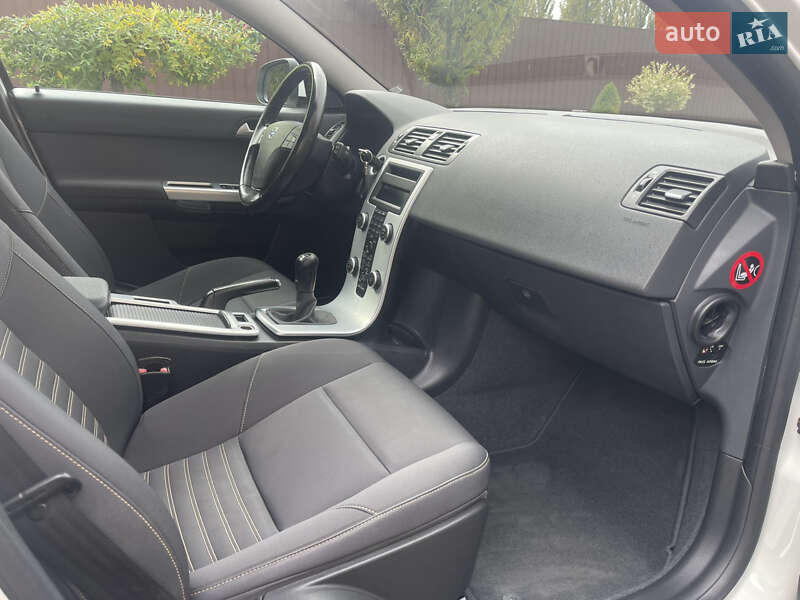 Универсал Volvo V50 2010 в Шепетовке фото 19 Универсал Volvo V50 2010 в Шепетовке