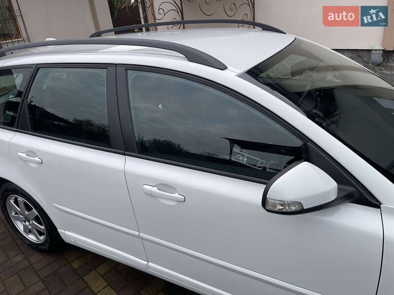 Универсал Volvo V50 2010 в Шепетовке фото 42 Универсал Volvo V50 2010 в Шепетовке