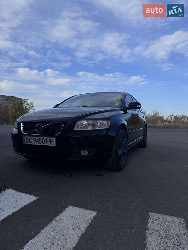 Универсал Volvo V50 2011 в Краматорске