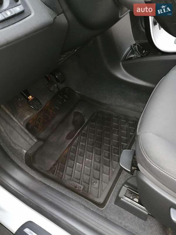 Универсал Volvo V50 2011 в Тетиеве фото 7 Универсал Volvo V50 2011 в Тетиеве