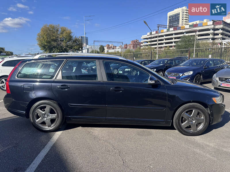 Универсал Volvo V50 2010 в Киеве фото 4 Универсал Volvo V50 2010 в Киеве