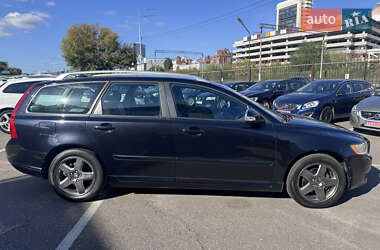 Універсал Volvo V50 2010 в  фото 4 Універсал Volvo V50 2010 в