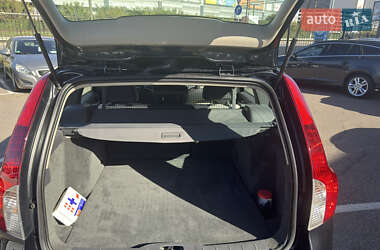 Універсал Volvo V50 2010 в  фото 30 Універсал Volvo V50 2010 в