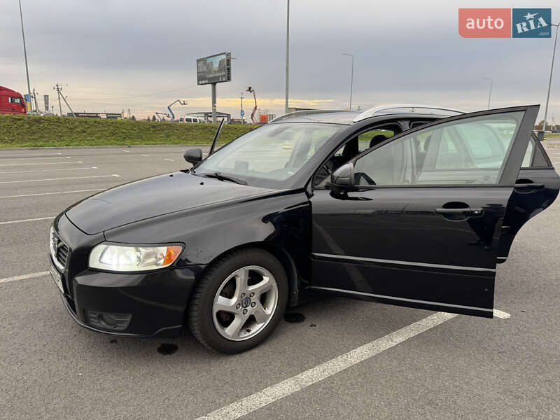 Універсал Volvo V50 2011 в Львові фото 9 Універсал Volvo V50 2011 в Львові