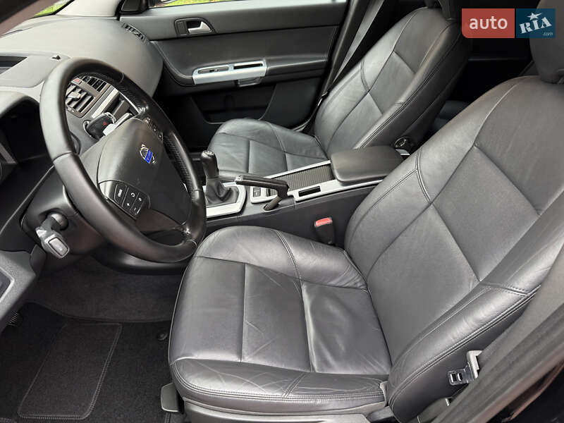 Универсал Volvo V50 2012 в Стрые фото 40 Универсал Volvo V50 2012 в Стрые