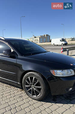 Универсал Volvo V50 2012 в 