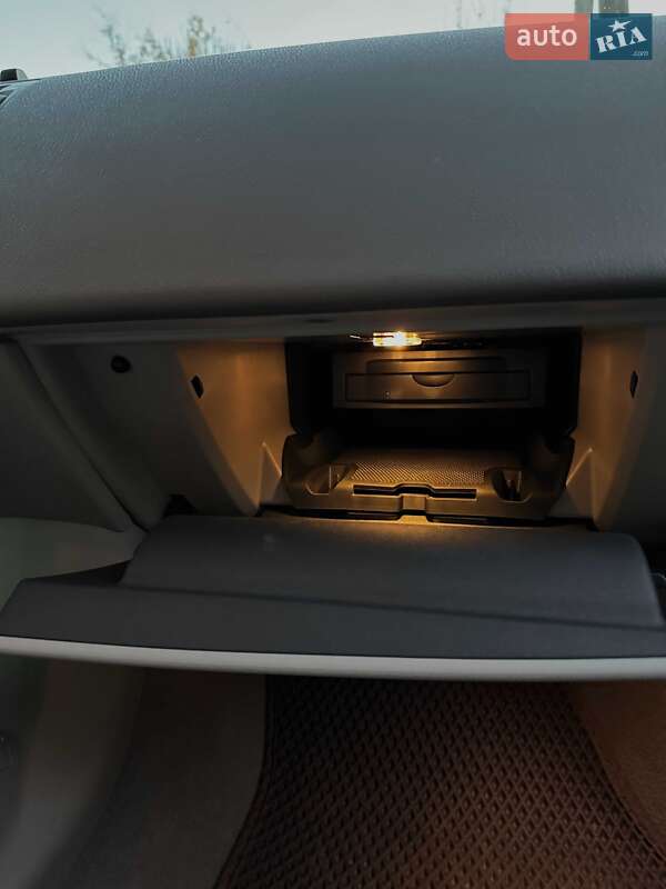 Универсал Volvo V50 2010 в Жовкве