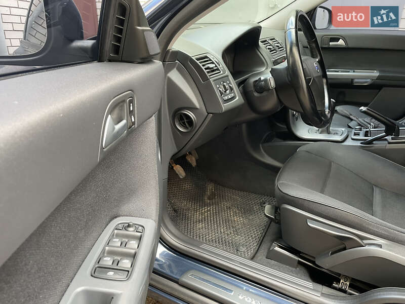 Універсал Volvo V50 2012 в Житомирі