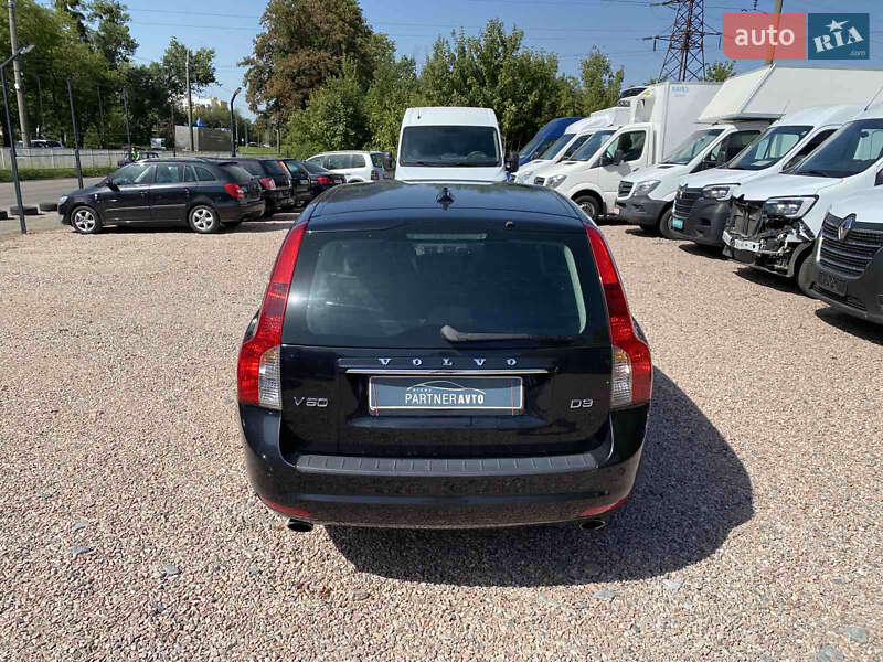 Універсал Volvo V50 2012 в Рівному