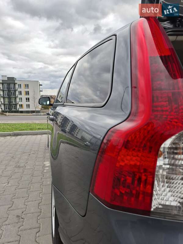 Универсал Volvo V50 2011 в Львове фото 5 Универсал Volvo V50 2011 в Львове