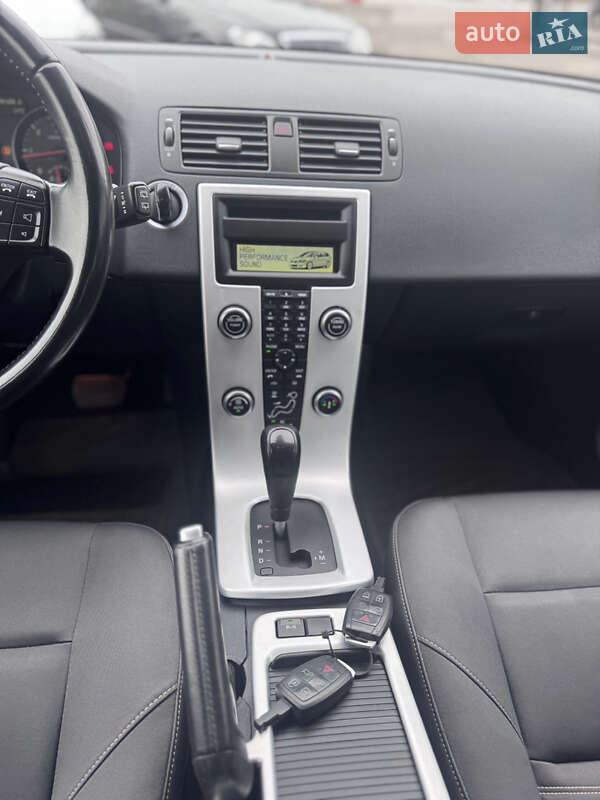 Универсал Volvo V50 2012 в Киеве фото 34 Универсал Volvo V50 2012 в Киеве