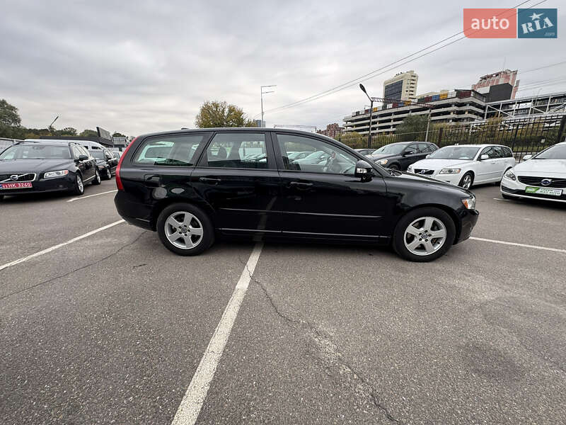 Универсал Volvo V50 2012 в Киеве фото 51 Универсал Volvo V50 2012 в Киеве