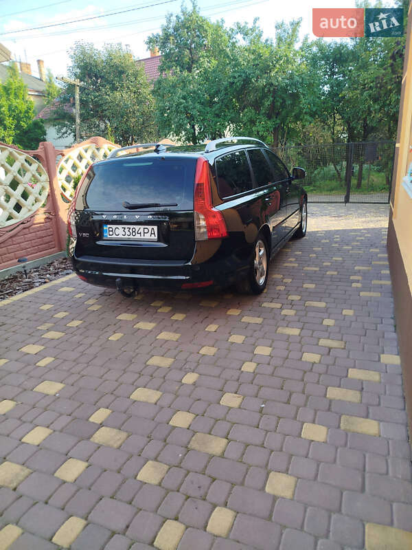 Универсал Volvo V50 2010 в Львове