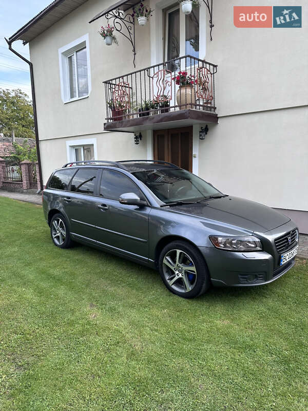Volvo V50 2010