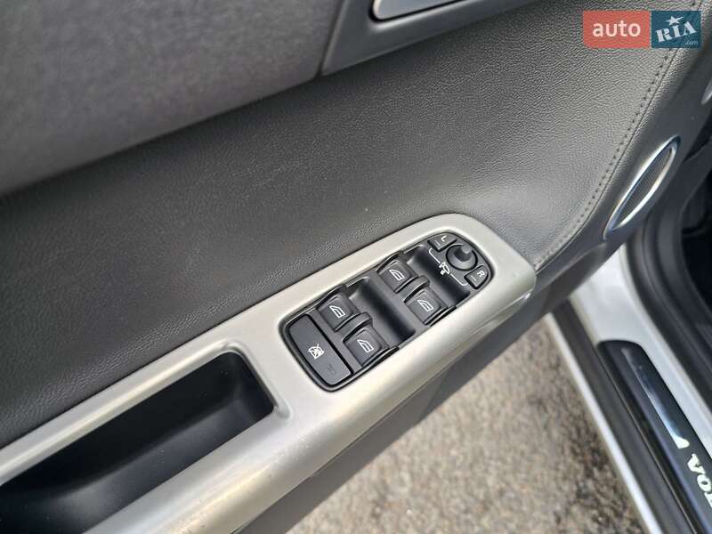 Универсал Volvo V50 2009 в Ковеле фото 24 Универсал Volvo V50 2009 в Ковеле