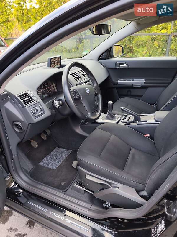 Универсал Volvo V50 2011 в Луцке фото 39 Универсал Volvo V50 2011 в Луцке
