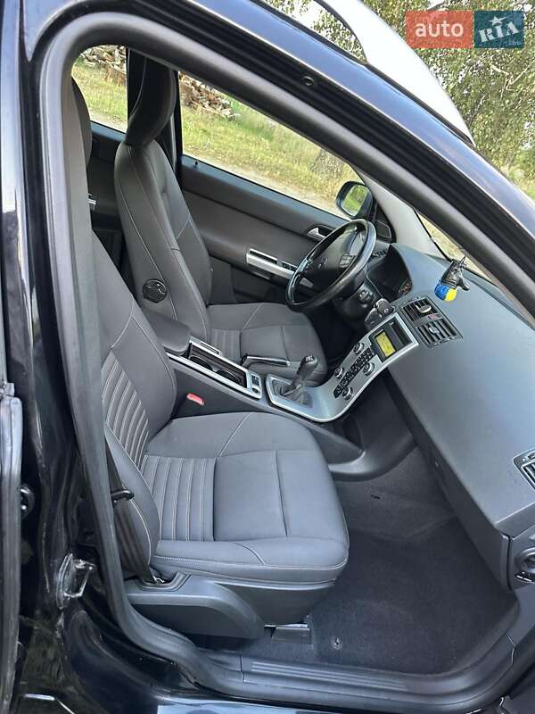 Универсал Volvo V50 2011 в Костополе фото 45 Универсал Volvo V50 2011 в Костополе