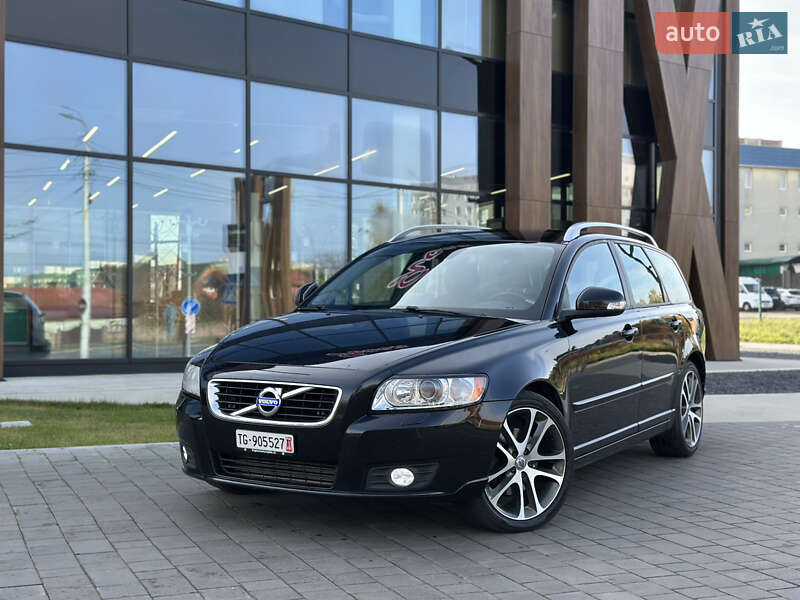 Volvo V50 2011