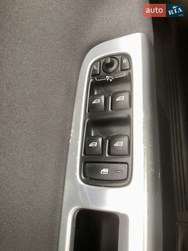 Универсал Volvo V50 2010 в Харькове