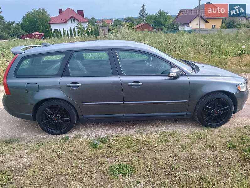 Универсал Volvo V50 2008 в Тернополе