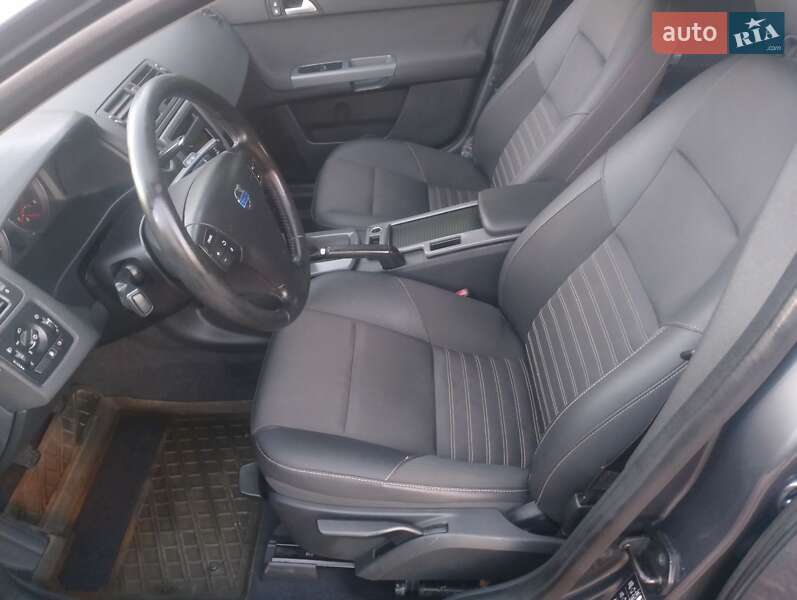 Универсал Volvo V50 2008 в Тернополе