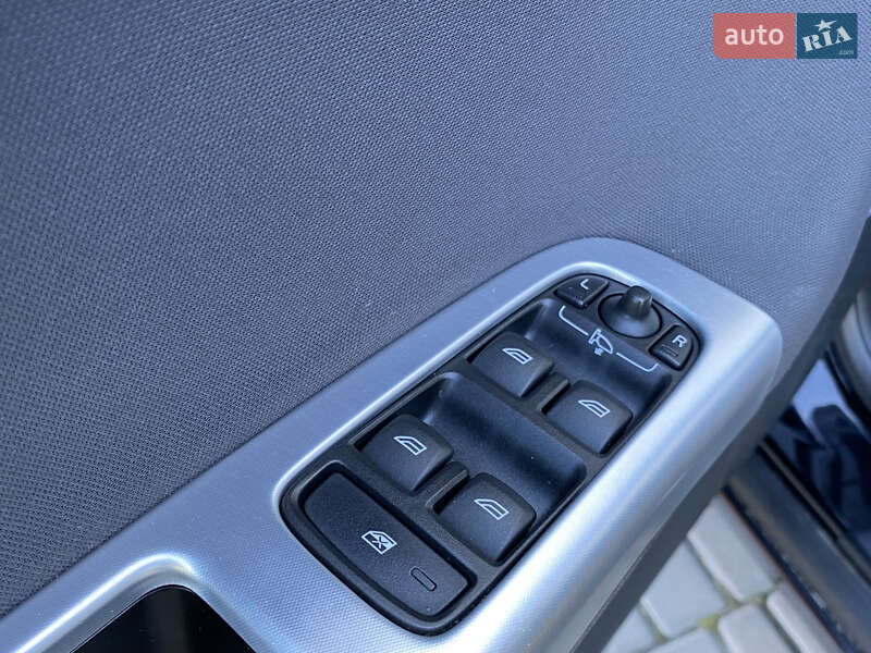 Универсал Volvo V50 2010 в Луцке фото 36 Универсал Volvo V50 2010 в Луцке