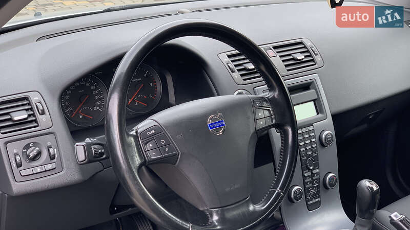 Универсал Volvo V50 2010 в Луцке фото 14 Универсал Volvo V50 2010 в Луцке