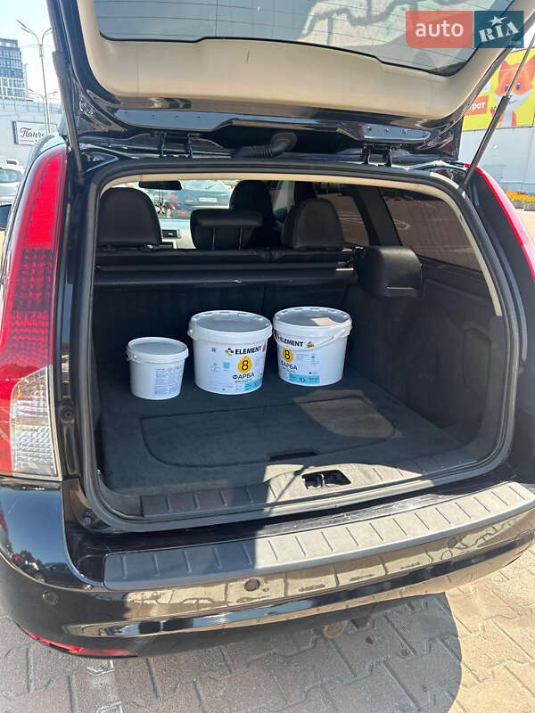 Универсал Volvo V50 2010 в Житомире