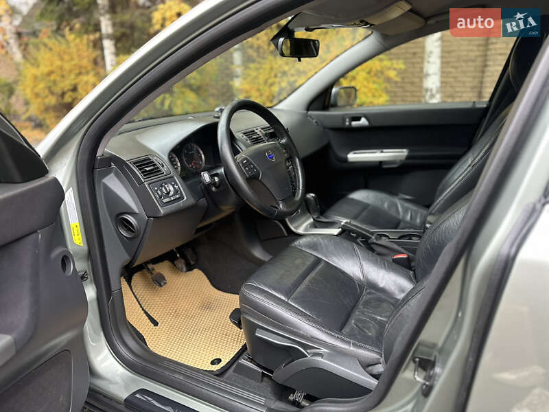 Универсал Volvo V50 2006 в Киеве фото 11 Универсал Volvo V50 2006 в Киеве