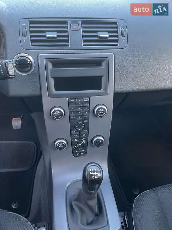 Универсал Volvo V50 2012 в Нежине фото 27 Универсал Volvo V50 2012 в Нежине