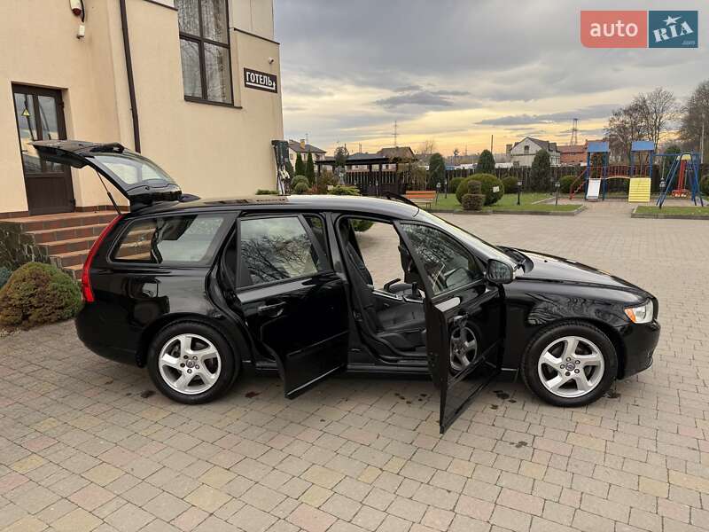 Универсал Volvo V50 2011 в Стрые фото 37 Универсал Volvo V50 2011 в Стрые
