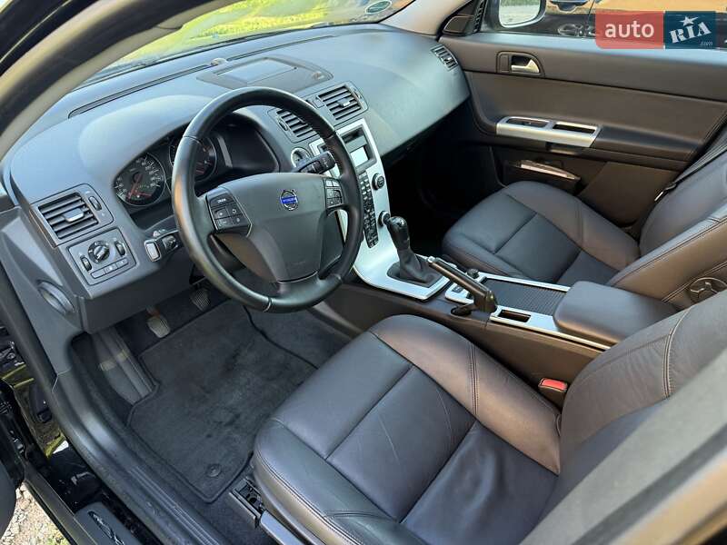 Универсал Volvo V50 2011 в Стрые фото 74 Универсал Volvo V50 2011 в Стрые