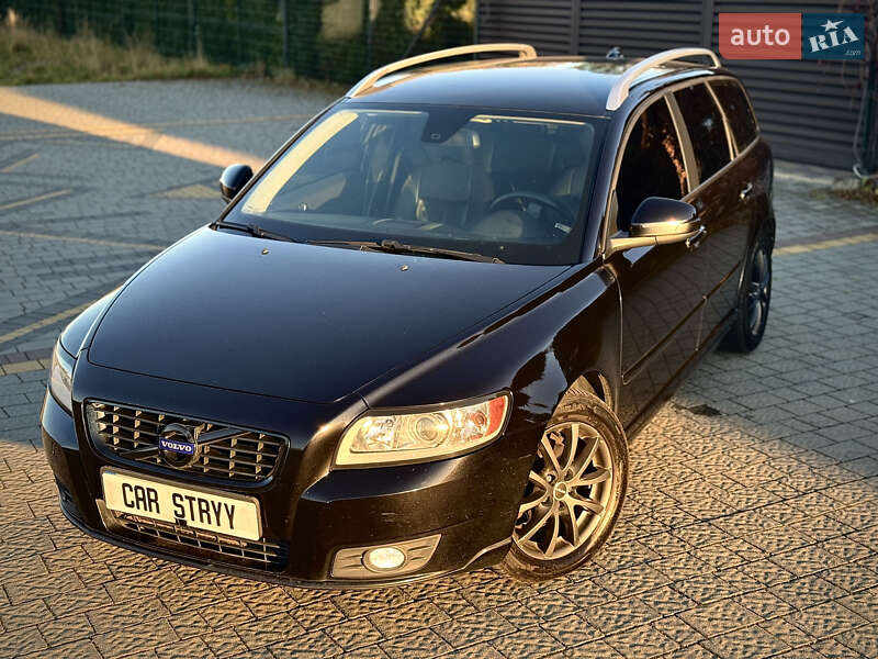 Універсал Volvo V50 2012 в Стрию