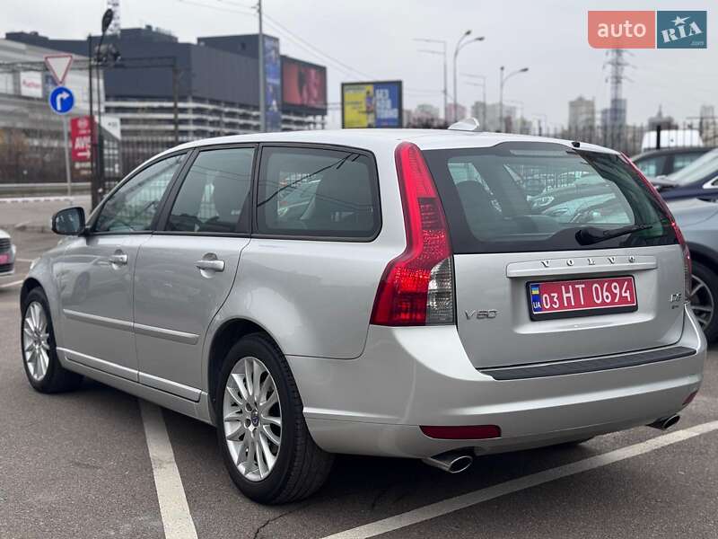 Універсал Volvo V50 2011 в Києві