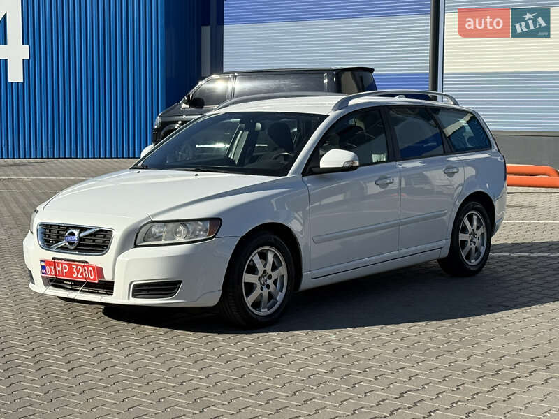 Універсал Volvo V50 2012 в Рівному